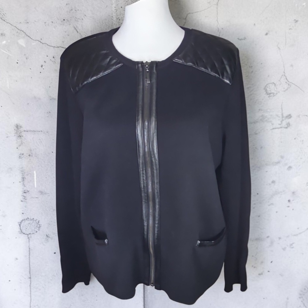 Chicos Black Cotton Knit Zip Up Quilted Faux Leather Trim Size 2 LG Moto